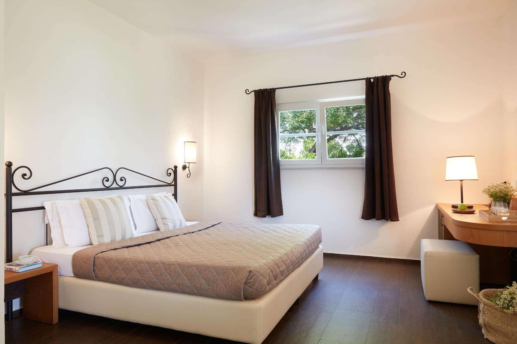 Hydra Beach Resort Thermisia Екстер'єр фото